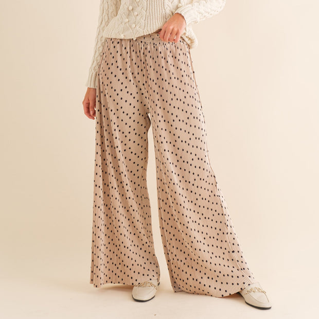 Flowy dot bottoms